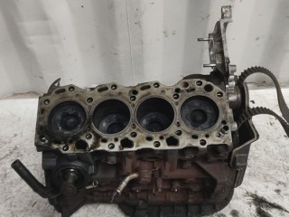 блок цилиндров Toyota Avensis 2 поколение (T250) (2003 - 2006), 2.0 л., дизель, МКПП