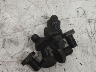 болт двигателя Audi A6 4A/C4 (1994 - 1997), 2.5 л., дизель