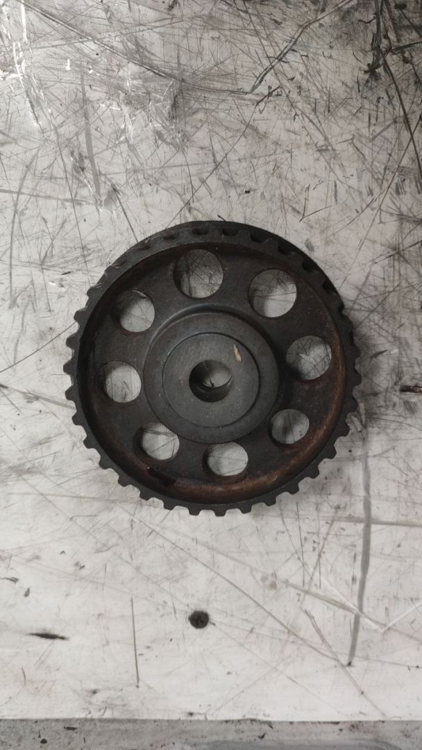 звездочка ТНВД Volkswagen Transporter T4 (1990 - 2003), 2.5 л., дизель, 046130111C - фото №1