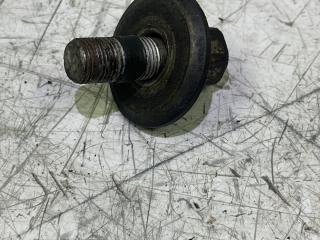 болт двигателя Toyota Avensis 2 поколение (T250) [рестайлинг] (2006 - 2009), 2.0 л., дизель, МКПП