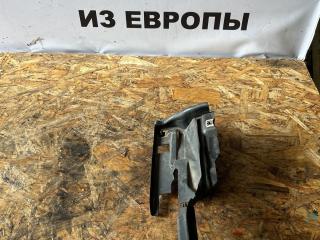 накладка крыла внутренняя лев. Ford Focus 3 поколение CB8 2013, 1.6 л., PNDA, бензин, 5МКПП, хетчбэк 5 дв., BM51-A02477-AE