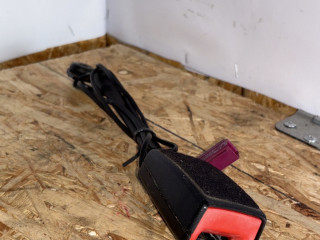 замок ремня безопасности Ford Focus 3 поколение CB8 2012, 1.6 л., бензин, хетчбэк 5 дв.