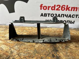 воздуховод (дефлектор) радиатора Ford Focus 3 поколение CB8 2011, 2.0 л., TDCi, UFDB, дизель, робот, moondust silver (metallic), хетчбэк 5 дв., передний привод, правый руль, BM518312A