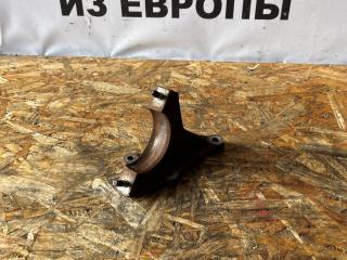 кронштейн полуоси Ford Focus 3 поколение CB8 2012, 1.6 л., VVT-i, PNDA, бензин, МКПП, midnight sky, хетчбэк 5 дв., передний привод, правый руль