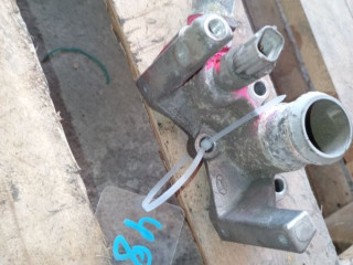 фланец (тройник) системы охлаждения Ford Focus 2 поколение CB4 2005, 1N1G8594AB