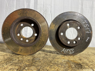 диск тормозной задний Volkswagen Transporter T5 2007, 1.9 л., BRR, дизель, МКПП, передний привод, 7E0615601D