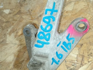 кронштейн КПП Ford Focus 2 поколение CB4 2008, 1.6 л., бензин