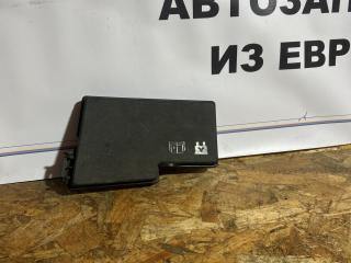 крышка блока предохранителей Ford Focus 3 поколение CB8 2012, 1.6 л., i-VTEC, IQDB, бензин, МКПП, frozen white, передний привод, правый руль, AV6T-14A076-A8