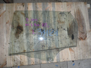 стекло двери задней левой Mazda 3 BK [рестайлинг] BK 2006