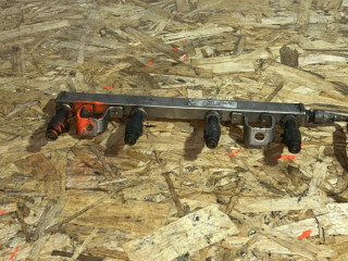 топливная рампа Ford Focus 2 поколение [рестайлинг] 2010, 1.8 л., бензин, 4M5G-9D280-DB