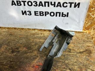 накладка крыла внутренняя лев. Ford Focus 3 поколение CB8 2012, 1.6 л., VVT-i, PNDA, бензин, робот, panther black (metallic), хетчбэк 5 дв., передний привод, правый руль, BM51-A02477-A