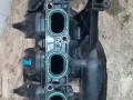 коллектор впускной Ford Focus 3 поколение CB8 2011, 1.6 л., бензин, 4M5G9424CF - фото №2