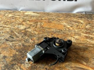 моторчик стеклоподъемника передний правый Ford Focus 2 поколение [рестайлинг] CB4 2010, 1.8 л., i, QQDB, бензин, МКПП, moondust silver (metallic), хетчбэк 5 дв., правый руль, 4M5T14553