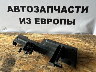 воздуховод (дефлектор) радиатора Ford Focus 3 поколение CB8 2011, 2.0 л., TDCi, UFDB, дизель, робот, moondust silver (metallic), хетчбэк 5 дв., передний привод, правый руль, BM518310-AC