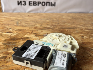 моторчик стеклоподъемника передний правый Ford Focus 2 поколение [рестайлинг] CB4 2009, 1.6 л., SHDA, бензин, МКПП, серо голубой металик, хетчбэк 5 дв., передний привод, правый руль, 7M5T-14D218-JA