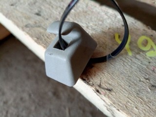 Крепление (крючок) солнцезащитного козырька Opel Astra H/Family [рестайлинг] L69 2010, 1.6 л., i-VTEC, Z 16 XER, бензин, робот, седан, передний привод, 90559995