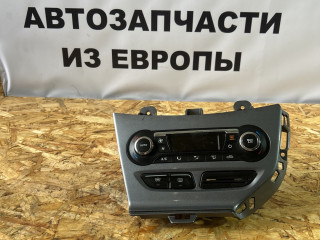 блок управления печки / климат-контроля Ford Focus 3 поколение CB8 2012, 1.6 л., i-VTEC, PNDA, бензин, 5МКПП, white, хетчбэк 5 дв., передний привод, правый руль, BM5T18C612CH