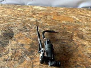 насос (моторчик) омывателя стекла Ford Focus 3 поколение CB8 2013, 1.6 л., PNDA, бензин, 5МКПП, хетчбэк 5 дв., BV61-17K624BC