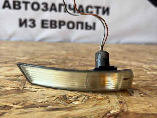 повторитель поворотов Ford Focus 2 поколение [рестайлинг] CB4 2009, 1.6 л., i, SHDA, бензин, АКПП, голубой металик, хетчбэк 5 дв., передний привод, правый руль