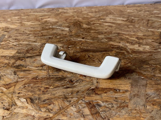 ручка внутренняя потолочная Ford Focus 3 поколение CB8 2011, 1.6 л., i-VTEC, PNDA, бензин, МКПП, panther black (metallic), хетчбэк 5 дв., передний привод