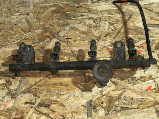 топливная рампа Renault Logan 1 поколение (2004 - 2009), 1.4 л., 8200494284