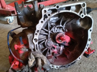 КПП механическая (МКПП) Mazda 3 1 поколение [рестайлинг] BK 2007, 1.6 л., бензин