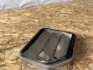 решетка вентиляции багажника Ford Focus 3 поколение CB8 2012, 1.6 л., i-VTEC, IQDB, бензин, 5МКПП, white(белый), седан, передний привод, BM51A280B62AB