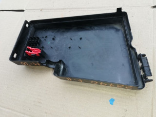 крышка блока предохранителей Ford Focus 2 поколение CB4 2008