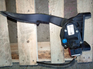 педаль Opel Astra H/Family [рестайлинг] L69 2010, 1.6 л., i-VTEC, Z 16 XER, бензин, робот, седан, передний привод, 9157999