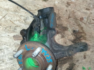 кулак поворотный левый Ford Focus 3 поколение CB8 2011, 1702855