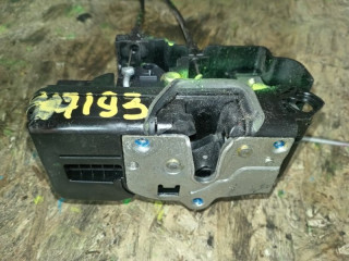 замок двери Chevrolet Captiva 1 поколение 2009