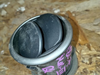 дефлектор обдува салона Mazda 3 1 поколение [рестайлинг] BK 2007, 1.6 л., бензин, B32H-64-730B