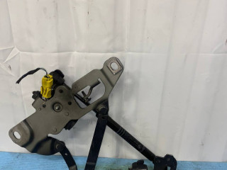 петля капота левая BMW 5 серия F07/F10/F11 2011, 2.0 л., АКПП, задний привод, 51237309117, 51237282848, 41007270883