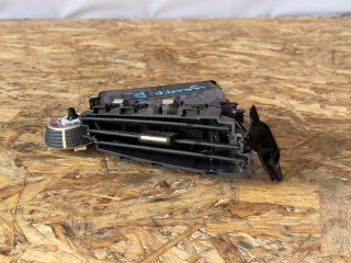 дефлектор обдува салона Ford Focus 3 поколение CB8 2011, 1.6 л., i-VTEC, PNDA, бензин, МКПП, panther black (metallic), хетчбэк 5 дв., передний привод, BM51A014L20A, BM51A014L20BC