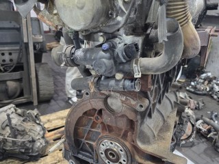 двигатель Nissan Primastar 1 поколение 2004, 1.9 л., дизель, F9Q760