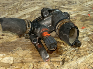 фланец (тройник) системы охлаждения Ford Focus 2 поколение 2007, 1.6 л., бензин, 1221325