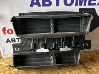 жалюзи Ford Fusion (USA) 2 поколение [рестайлинг] 2018, 2.0 л., TPWA, бензин, АКПП, pn4ag0 - ingot silver metallic, седан, полный привод, HS73-8475-A