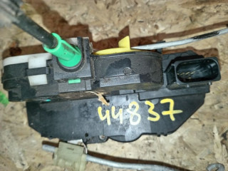 замок двери Chevrolet Cruze 1 поколение J300 2011, 1.8 л., бензин, 13579557