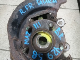 кулак поворотный правый Mazda 3 1 поколение [рестайлинг] BK 2008, 2.0 л., бензин, BR5S33021A