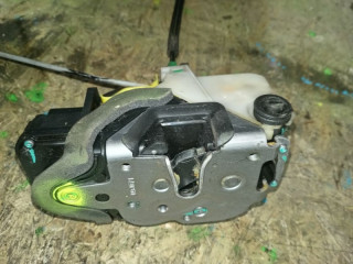 замок двери Chevrolet Cruze 1 поколение J300 2011