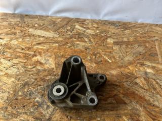 кронштейн КПП Ford Focus 3 поколение CB8 2012, 1.6 л., i-VTEC, IQDB, бензин, 5МКПП, frozen white, хетчбэк 5 дв., передний привод, правый руль