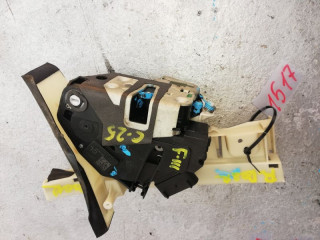 замок двери задней правой Ford Focus 3 поколение CB8 2012, 2.0 л., бензин