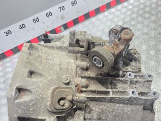 КПП механическая (МКПП) Ford Galaxy 1 поколение 1998, 2.3 л., бензин, 977T-7002