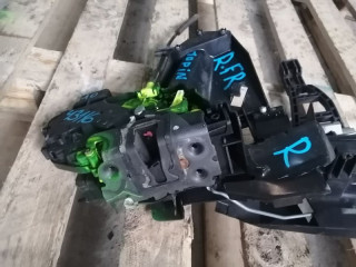 замок двери Ford Focus 2 поколение CB4 2008, 1.6 л., бензин