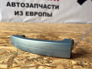 ручка наружная Ford Focus 2 поколение [рестайлинг] CB4 2009, 1.6 л., SHDA, бензин, МКПП, серо голубой металик, хетчбэк 5 дв., передний привод, правый руль, 3M51R22404