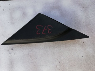 накладка крыла (уголок зеркала) переднего Mazda 3 BK [рестайлинг] BK 2006