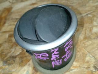 дефлектор обдува салона Mazda 3 1 поколение [рестайлинг] BK 2007, 1.6 л., бензин, B32H-64-730B