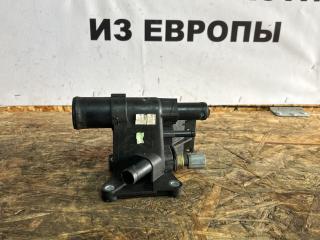 фланец (тройник) системы охлаждения Ford Focus 2 поколение [рестайлинг] CB4 2009, 1.8 л., i, QQDB, бензин, МКПП, moondust silver (metallic), хетчбэк 5 дв., передний привод, правый руль, 6G9G8K556AA