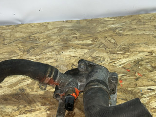 фланец (тройник) системы охлаждения Ford Focus 2 поколение 2007, 1.6 л., бензин, 1221325