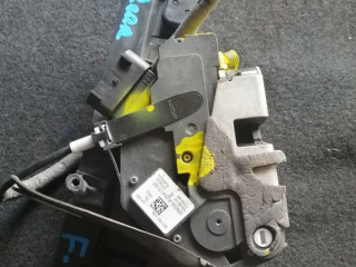 замок двери Ford Focus 3 поколение CB8 2011, BM5AA26413BE